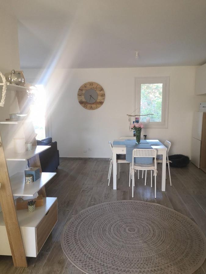 Appartement Proche Mer Avec Terrasse Et Jardin Privatif 耶尔 外观 照片
