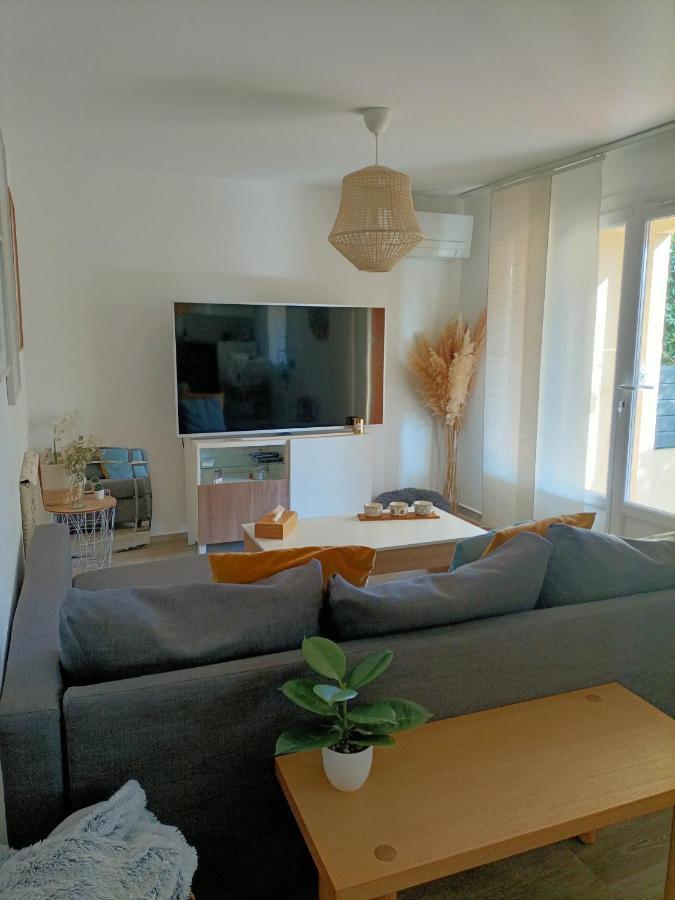 Appartement Proche Mer Avec Terrasse Et Jardin Privatif 耶尔 外观 照片