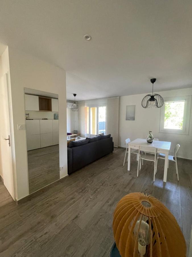 Appartement Proche Mer Avec Terrasse Et Jardin Privatif 耶尔 外观 照片