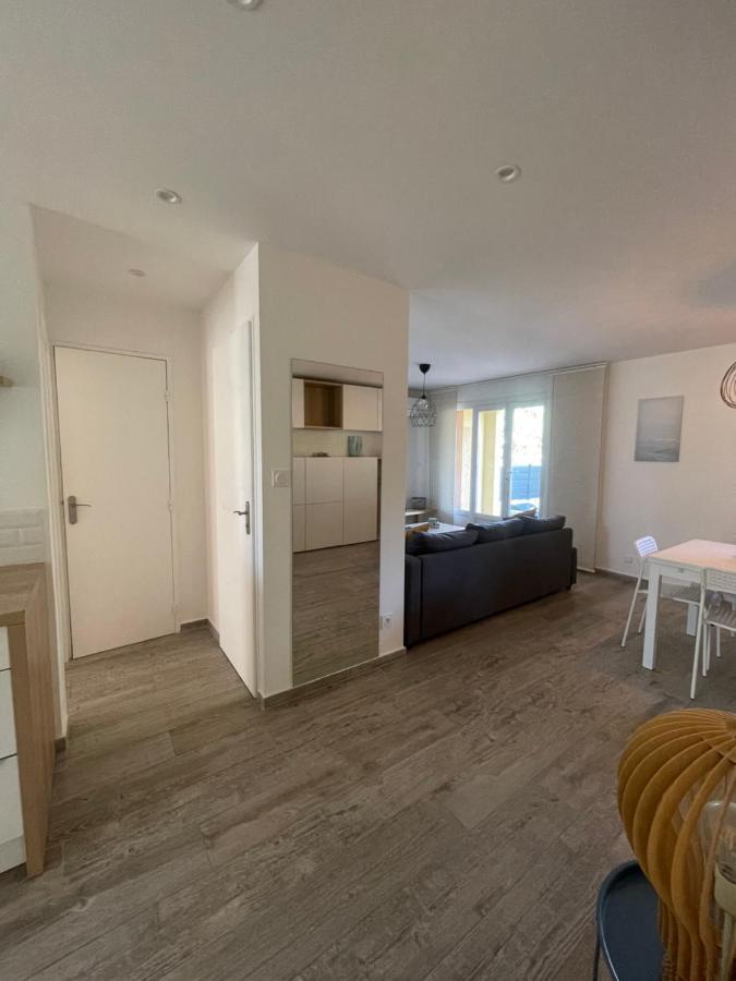 Appartement Proche Mer Avec Terrasse Et Jardin Privatif 耶尔 外观 照片